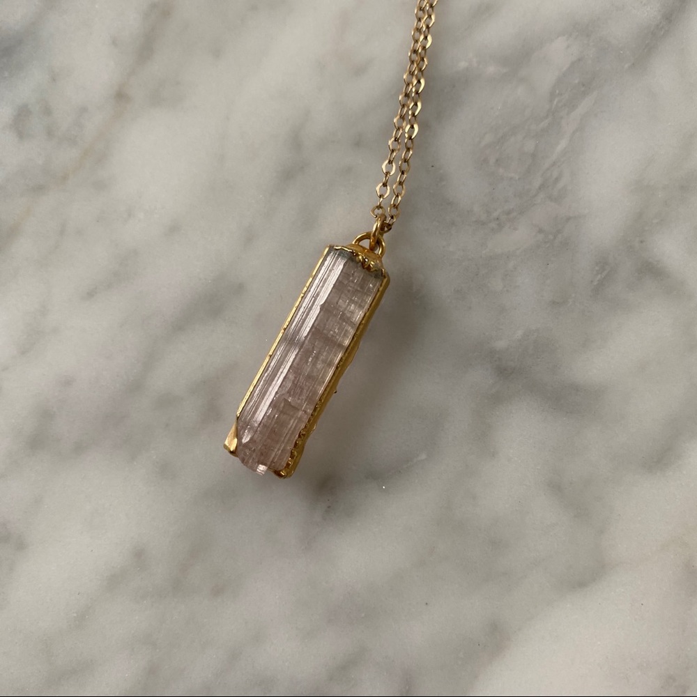 Pink gemstone gold necklace - Picture 4 of 4